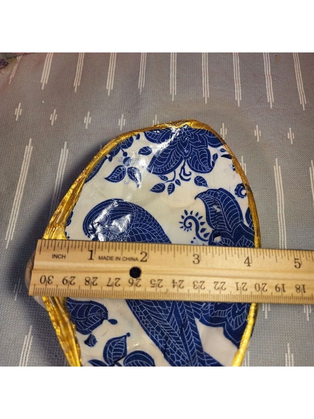 DECOUPAGE CLAM SHELL DECOUPAGE BLUE BIRD ON A CLAM SHELL TRINKET DISH - Picture 9 of 10